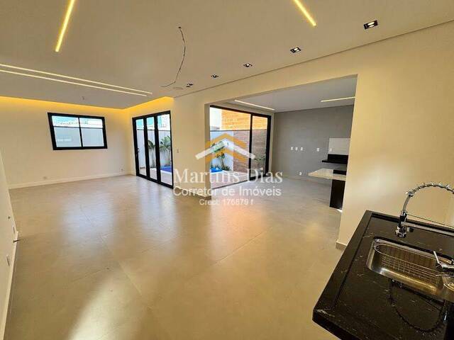 Casa em condomínio para Venda em São José dos Campos - 4