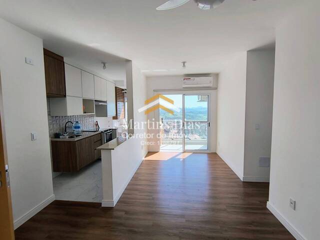 Venda em Loteamento Villa Branca - Jacareí