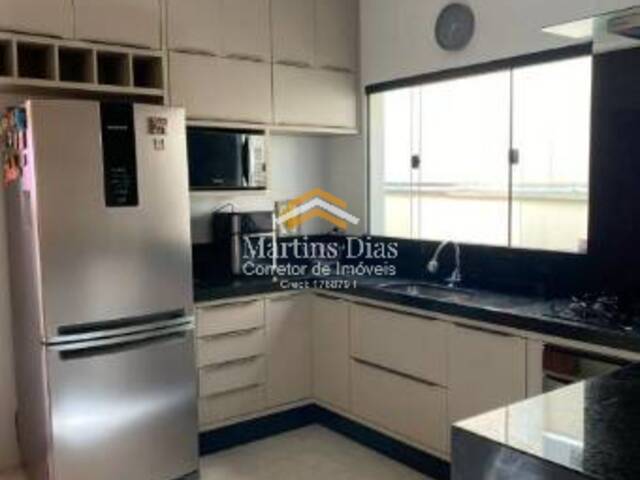 Casa para Venda em São José dos Campos - 5