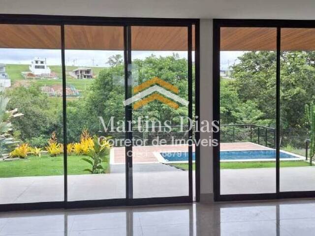 Casa para Venda em São José dos Campos - 4