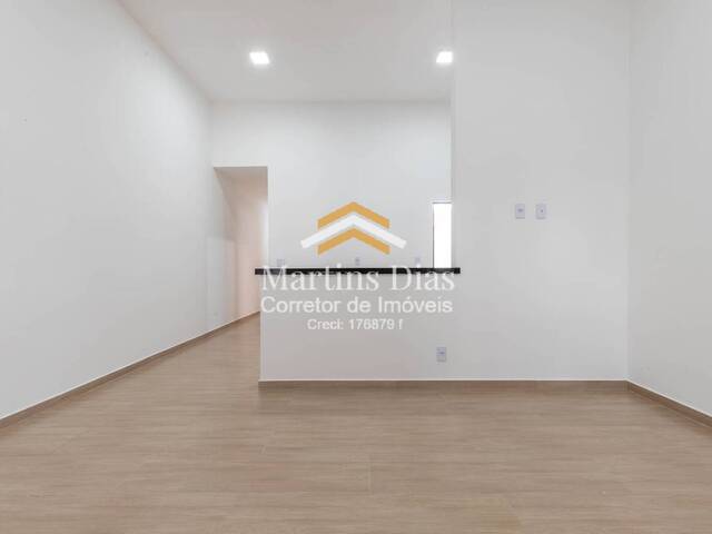 #28 - Casa para Venda em São José dos Campos - SP - 3